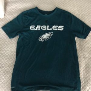 NFL Women’s Eagles T shirt